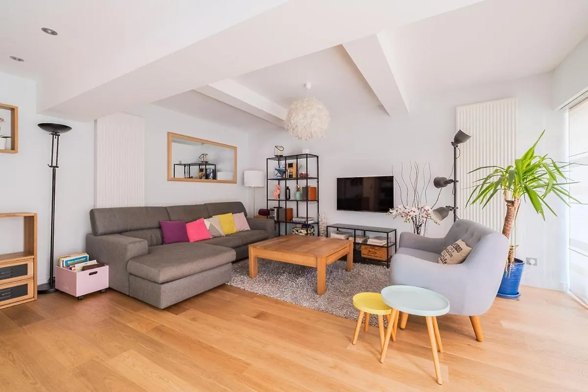 Apt T5 Renove Avec Bureau Jardin Et Parking En Centre Ville Tolosa